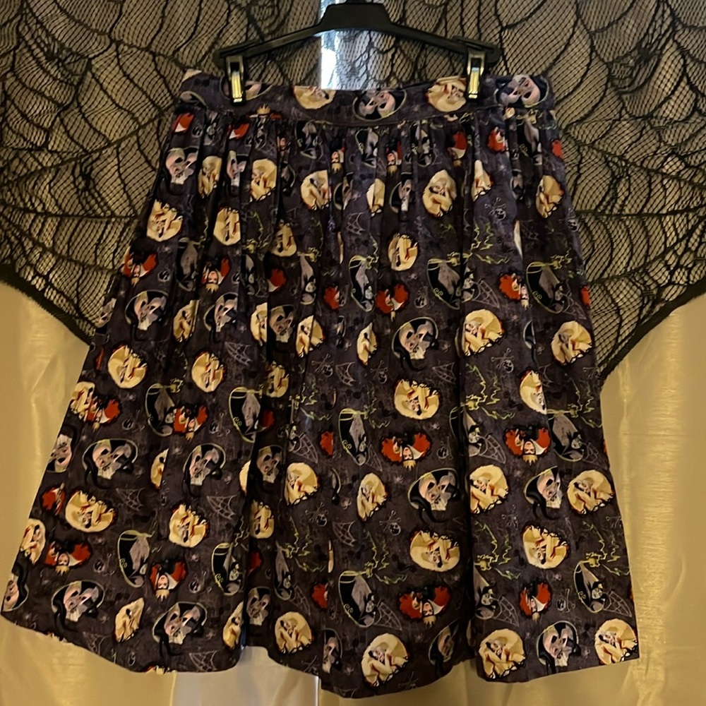 Disney Villains Circle full Skirt Evil Queen Ursula Maleficent and Cruella DeVil - Picture 4 of 6
